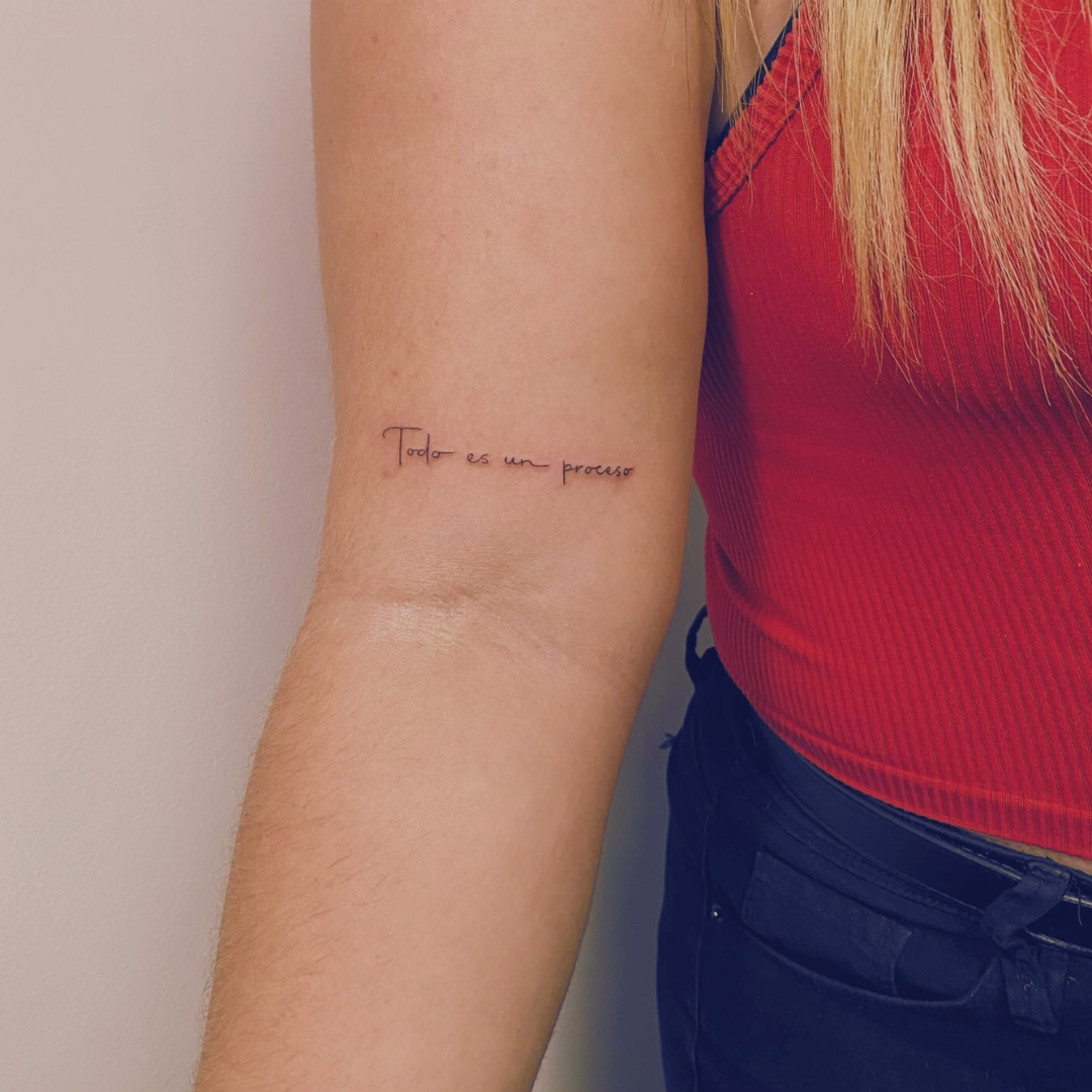 Tatuaje estilo línea fina